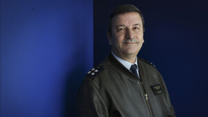 Burocrazia, addestramento dei piloti e Salute: 4° elicottero "richiederà settimane".