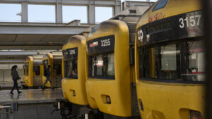 "Catenaria" sospende la circolazione ferroviaria tra Algés e Cais do Sodré
