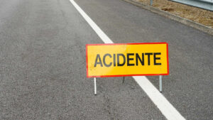 Giovane muore in una collisione tra scooter elettrico e automobile sull'A14.