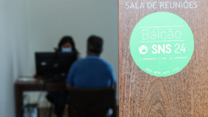 Grávida ha perso il bambino. "Non ci sono segnalazioni di problemi alla Linea SNS 24"