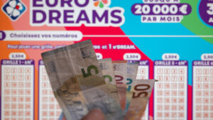 Hai vinto un altro 'stipendio'? Ecco la chiave dell'EuroDreams di questo giovedì.