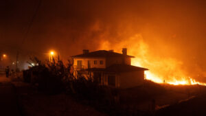 I consigli della Protezione Civile per sapere cosa fare in caso di incendio