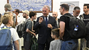 Il Segretario delle Comunità ricorda che il voto elettronico dipende dall'AR.