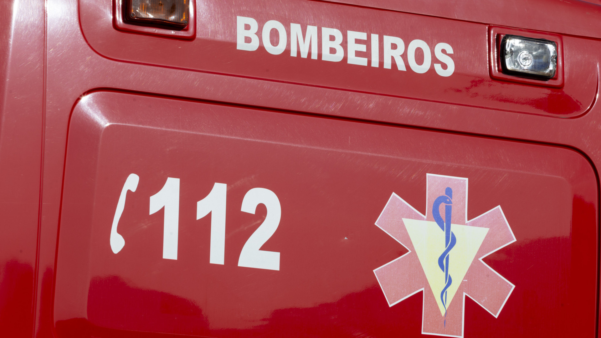 Incidente causa due feriti sulla A1 a Estarreja. Il traffico è condizionato.