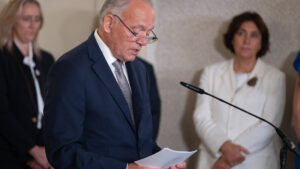 La PGR nega che il concorso per procuratori violi il "principio di uguaglianza".