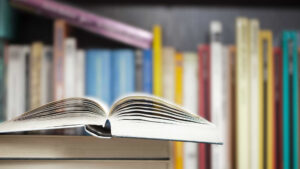 Manuali digitali o cartacei? Nel 2° ciclo, la scelta sarà delle scuole