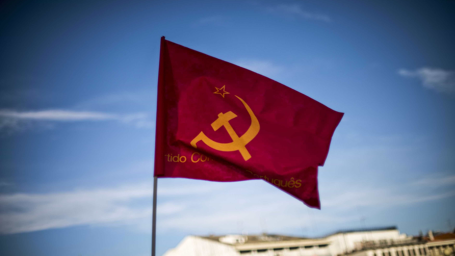 PCP accusa il governo di mettere deliberatamente le donne incinte a rischio.