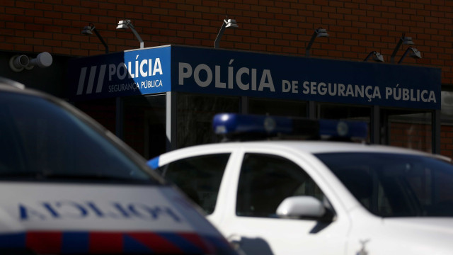 Dois agentes da PSP detidos nas buscas a esquadras por suspeitas de tortura