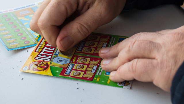 Joga na raspadinha Veja quanto dinheiro este jogo deu à Santa Casa